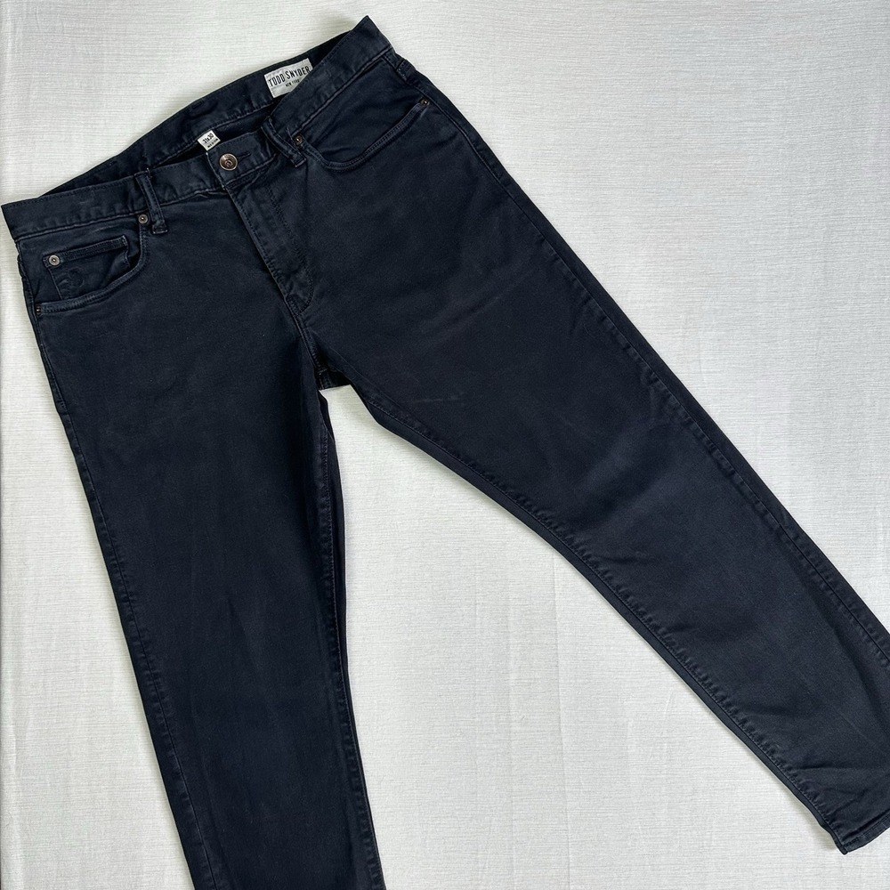 Todd Snyder Five Pocket Stretch Chino Jeans Men Measures 32 x 29.5 Black Faded - Picture 2 of 10